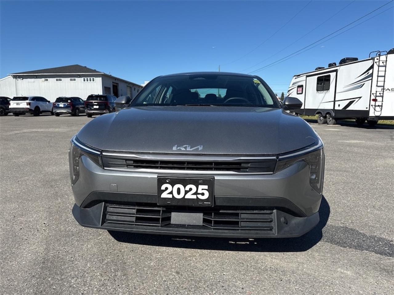 2025 Kia K4 EX  - Non-smoker - One owner - Local - $193 B/W Photo