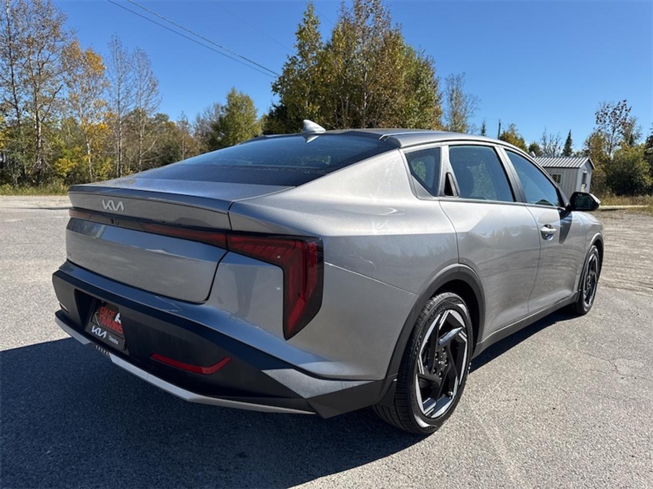 2025 Kia K4 EX  - Non-smoker - One owner - Local - $193 B/W Photo