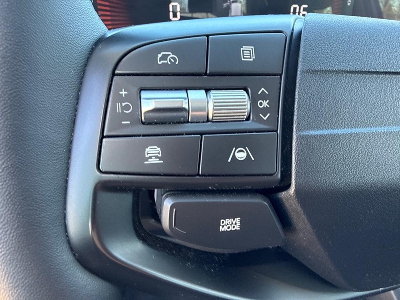 2025 Kia K4 EX  - Non-smoker - One owner - Local - $193 B/W Photo
