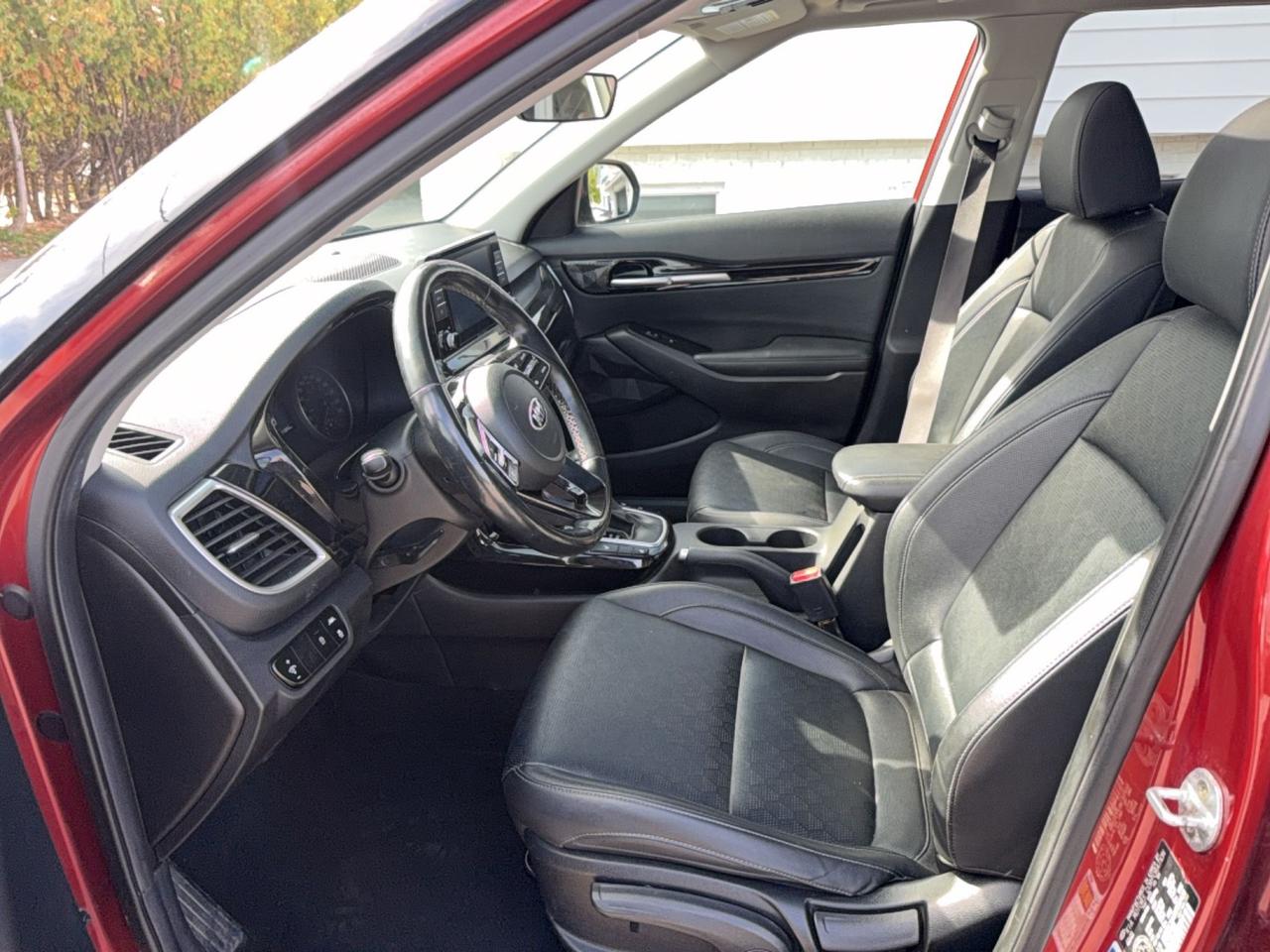 2021 Kia Seltos EX-HEATED LEATHER SEATS-SUNROOF-DRIVE ASSIST-APPLE CARPLAY-LOADED Photo