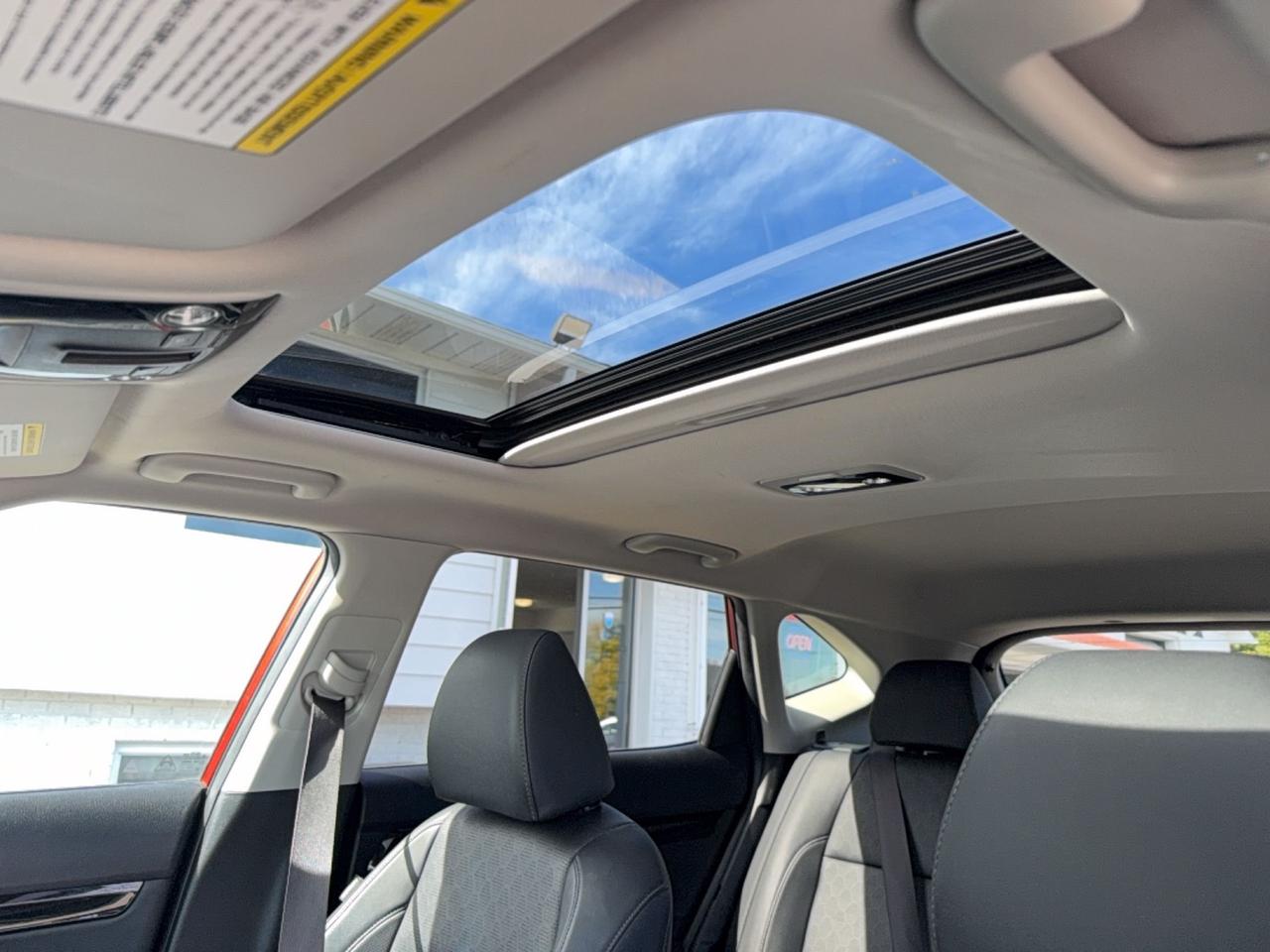 2021 Kia Seltos EX-HEATED LEATHER SEATS-SUNROOF-DRIVE ASSIST-APPLE CARPLAY-LOADED Photo