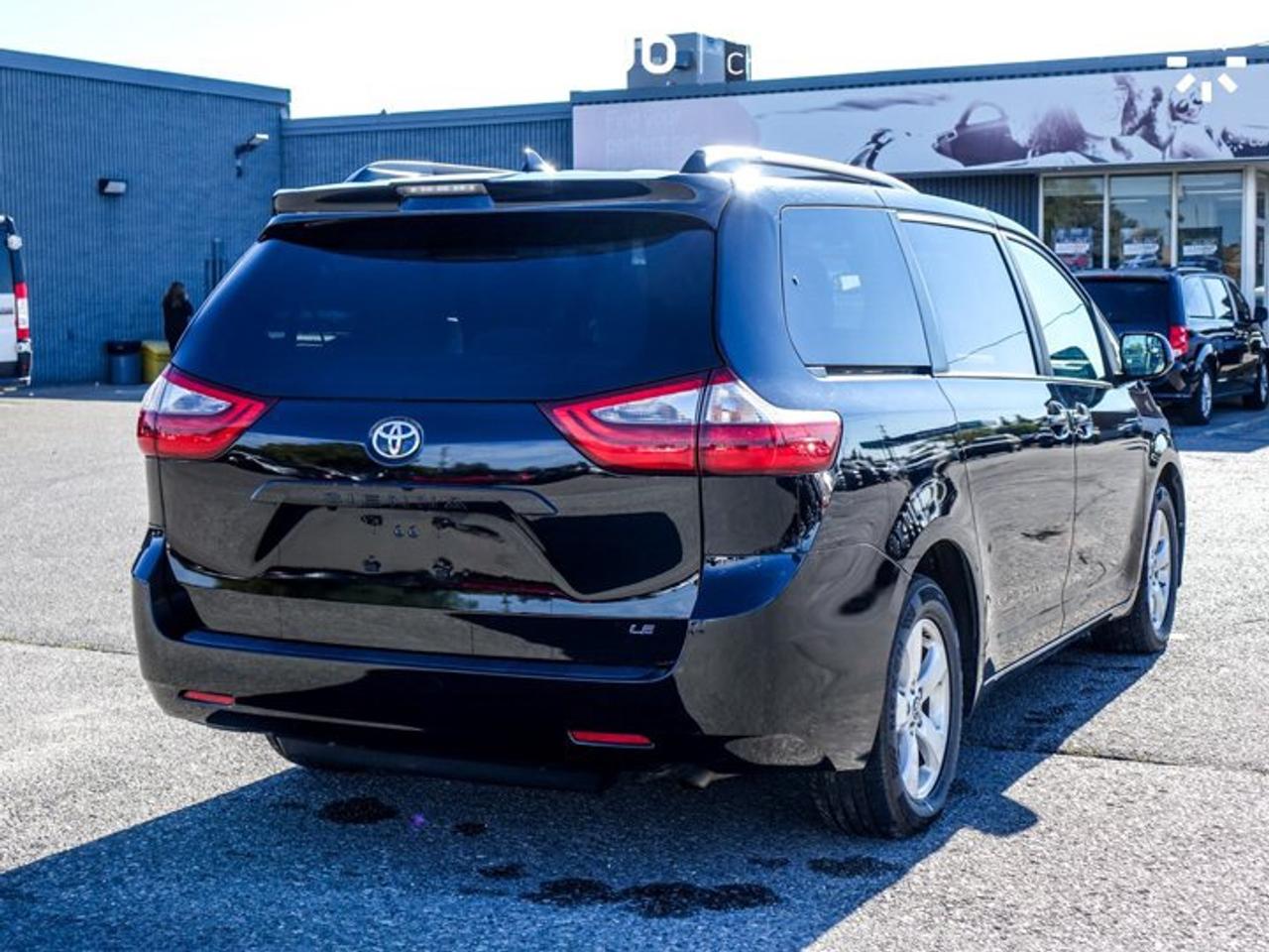 2020 Toyota Sienna LE 3.5L V6 | 8-Passenger Seating | Toyota Safety Sense P | Apple CarPlay | Power Sliding Doors Photo