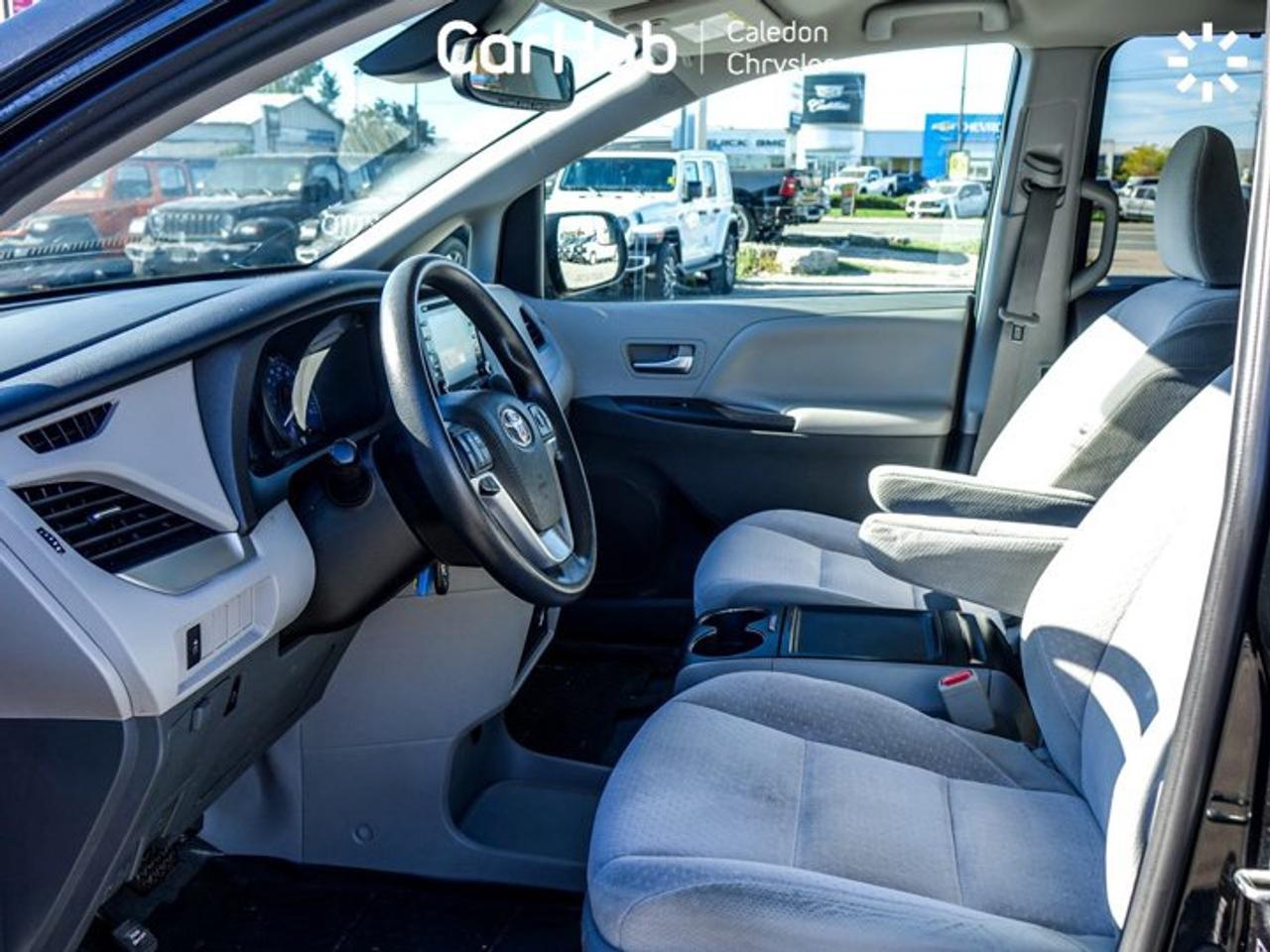 2020 Toyota Sienna LE 3.5L V6 | 8-Passenger Seating | Toyota Safety Sense P | Apple CarPlay | Power Sliding Doors Photo