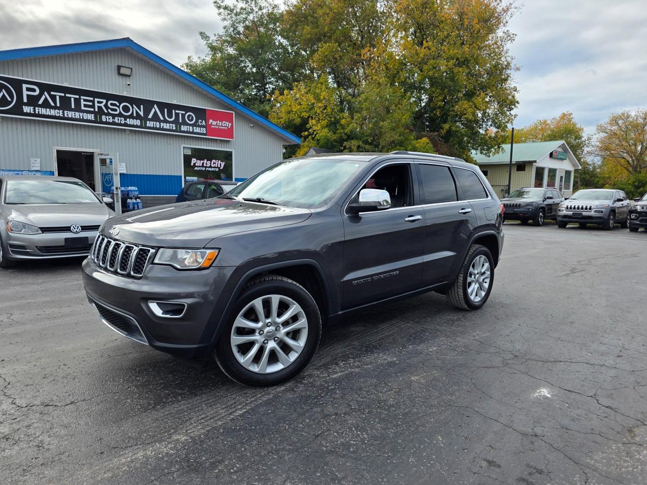 2017 Jeep Grand Cherokee LIMITED 4WD Photo