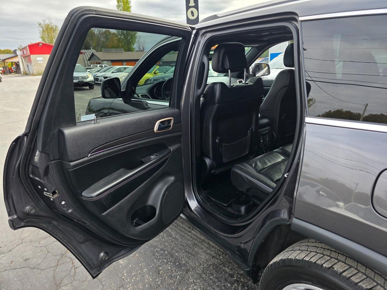 2017 Jeep Grand Cherokee LIMITED 4WD Photo