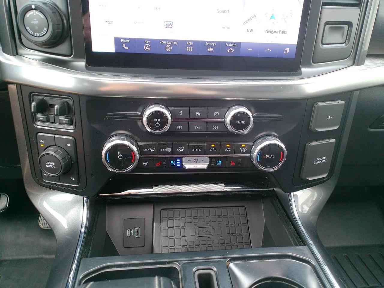 2023 Ford F-150 Lariat 4WD SuperCrew 5.5' Box Photo