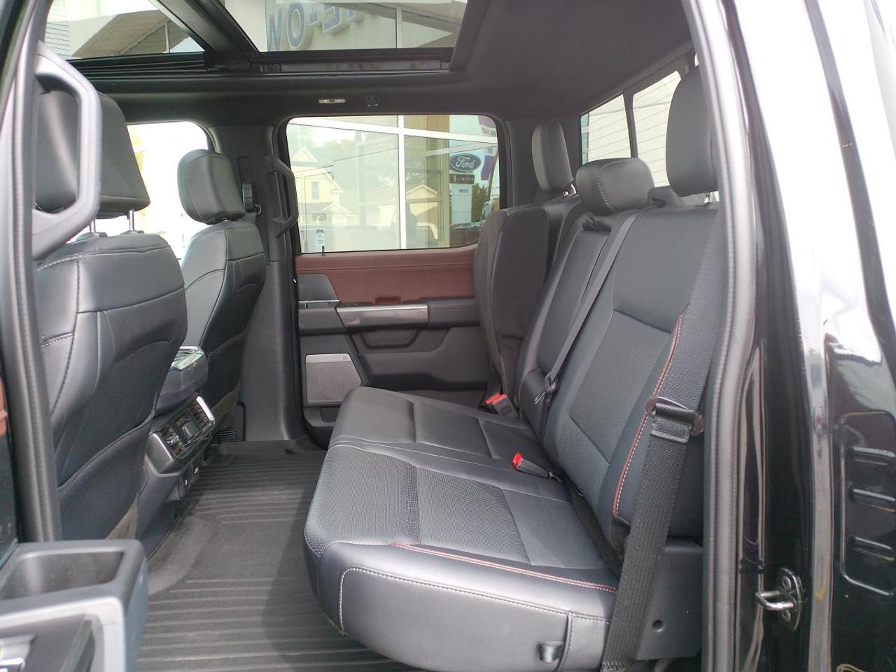 2023 Ford F-150 Lariat 4WD SuperCrew 5.5' Box Photo
