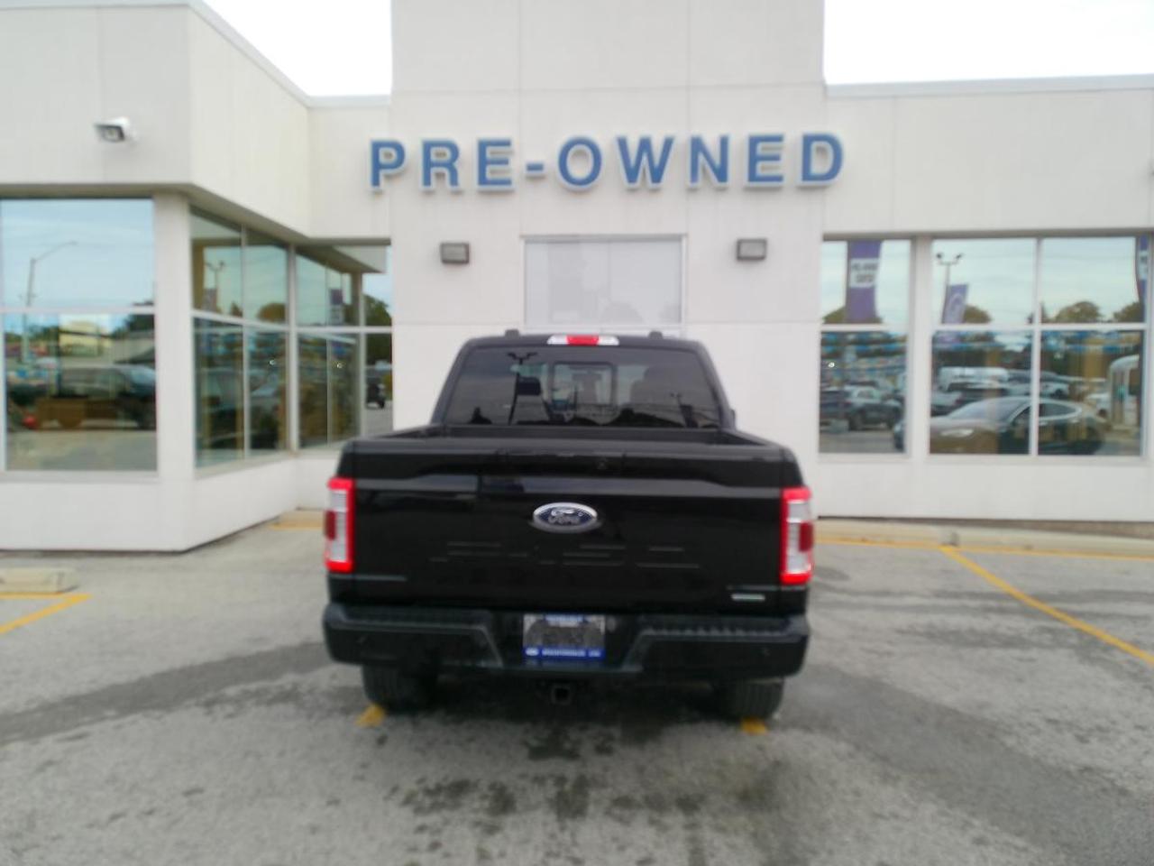 2023 Ford F-150 Lariat 4WD SuperCrew 5.5' Box Photo