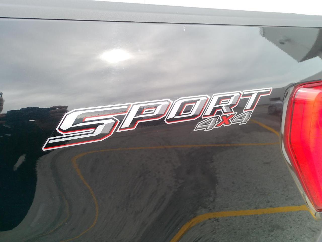 2023 Ford F-150 Lariat 4WD SuperCrew 5.5' Box Photo