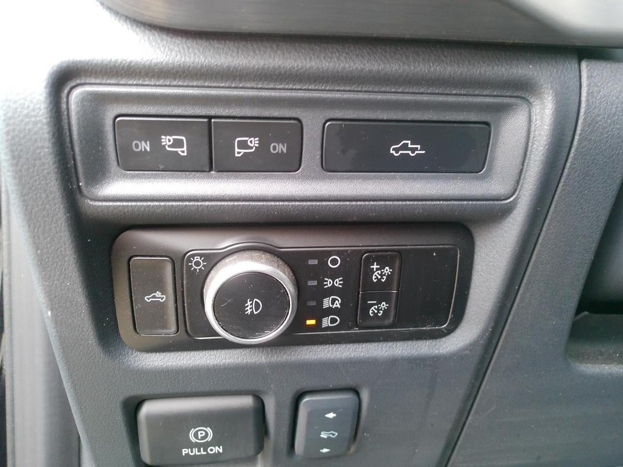 2023 Ford F-150 Lariat 4WD SuperCrew 5.5' Box Photo