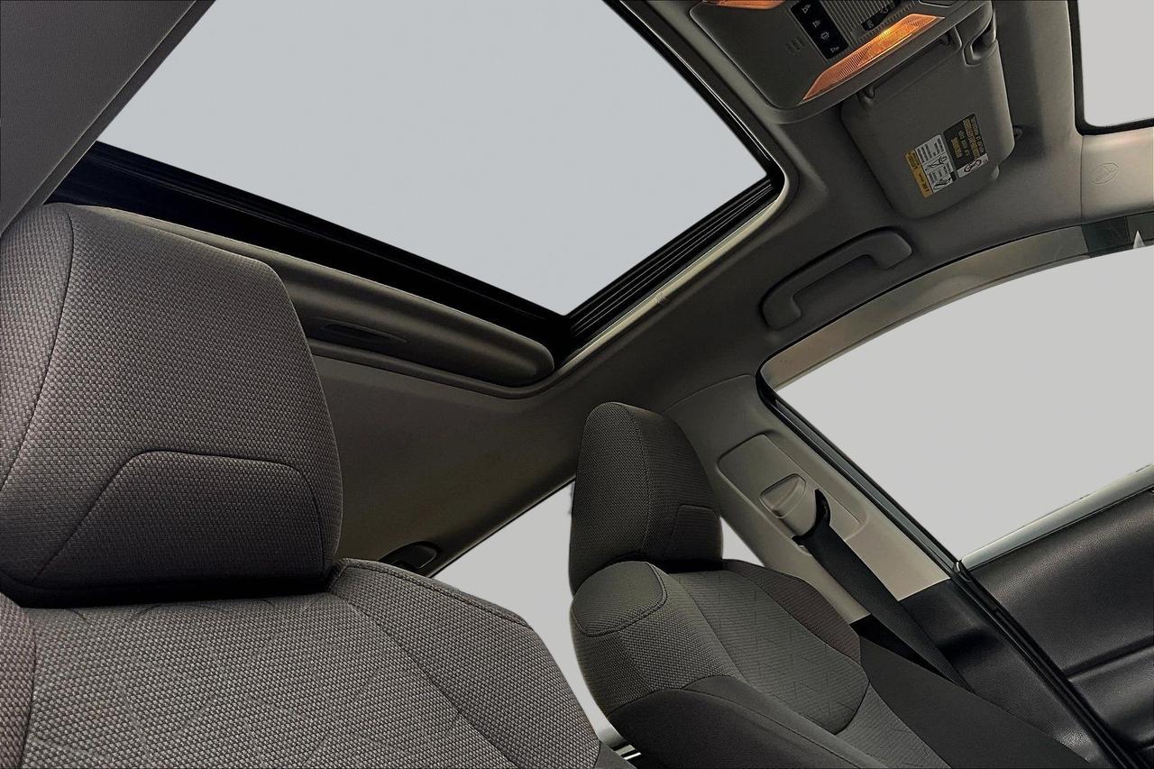 2020 Toyota RAV4 | AWD | Heated Seats | Heated Wheel | Sunroof Photo
