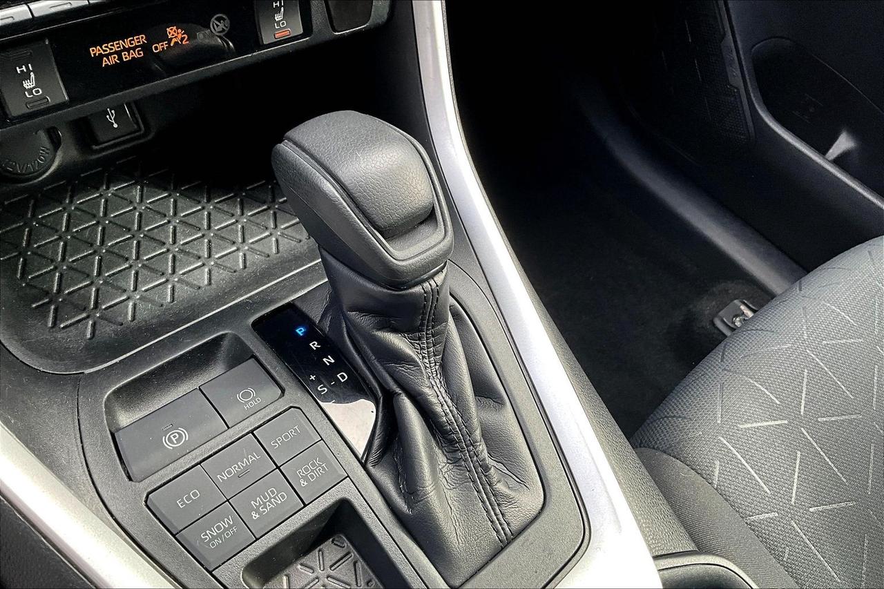 2020 Toyota RAV4 | AWD | Heated Seats | Heated Wheel | Sunroof Photo