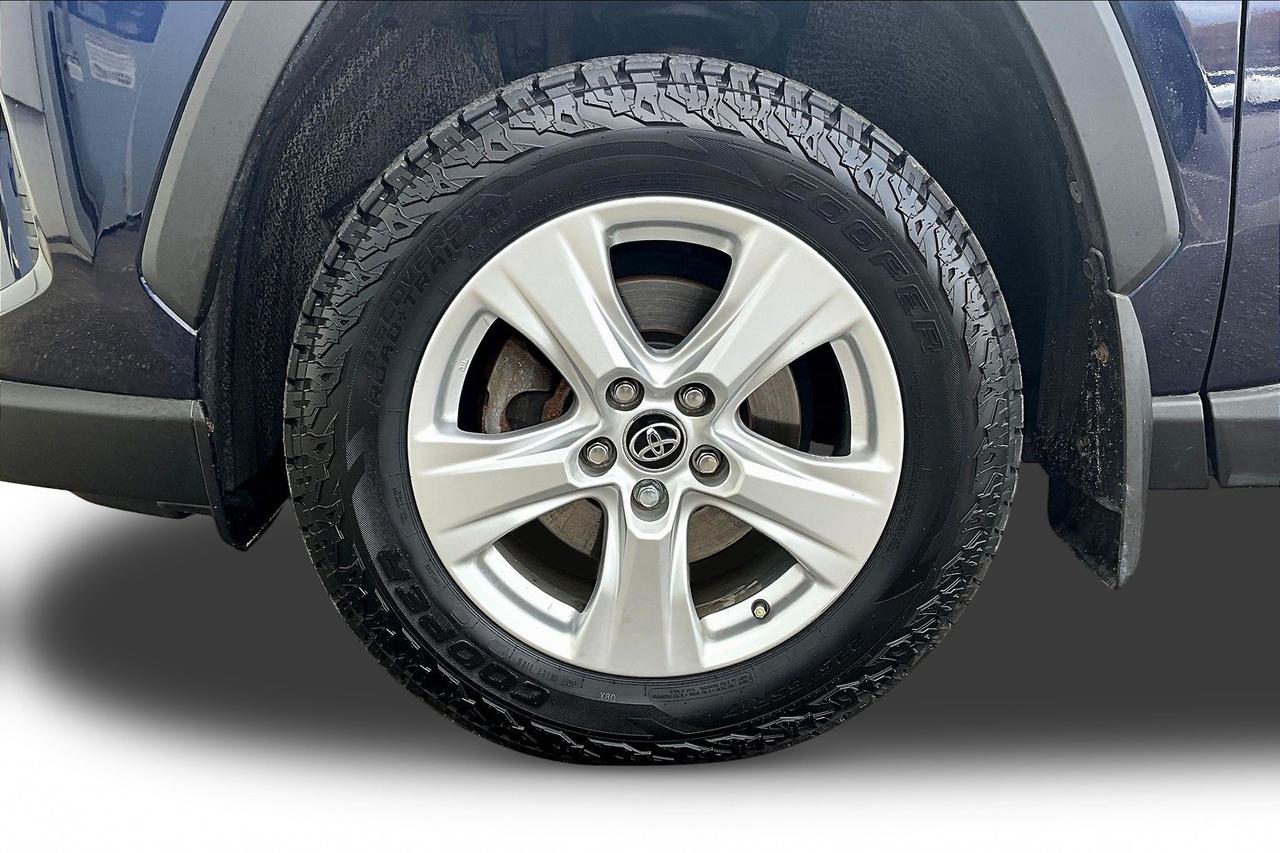 2020 Toyota RAV4 | AWD | Heated Seats | Heated Wheel | Sunroof Photo