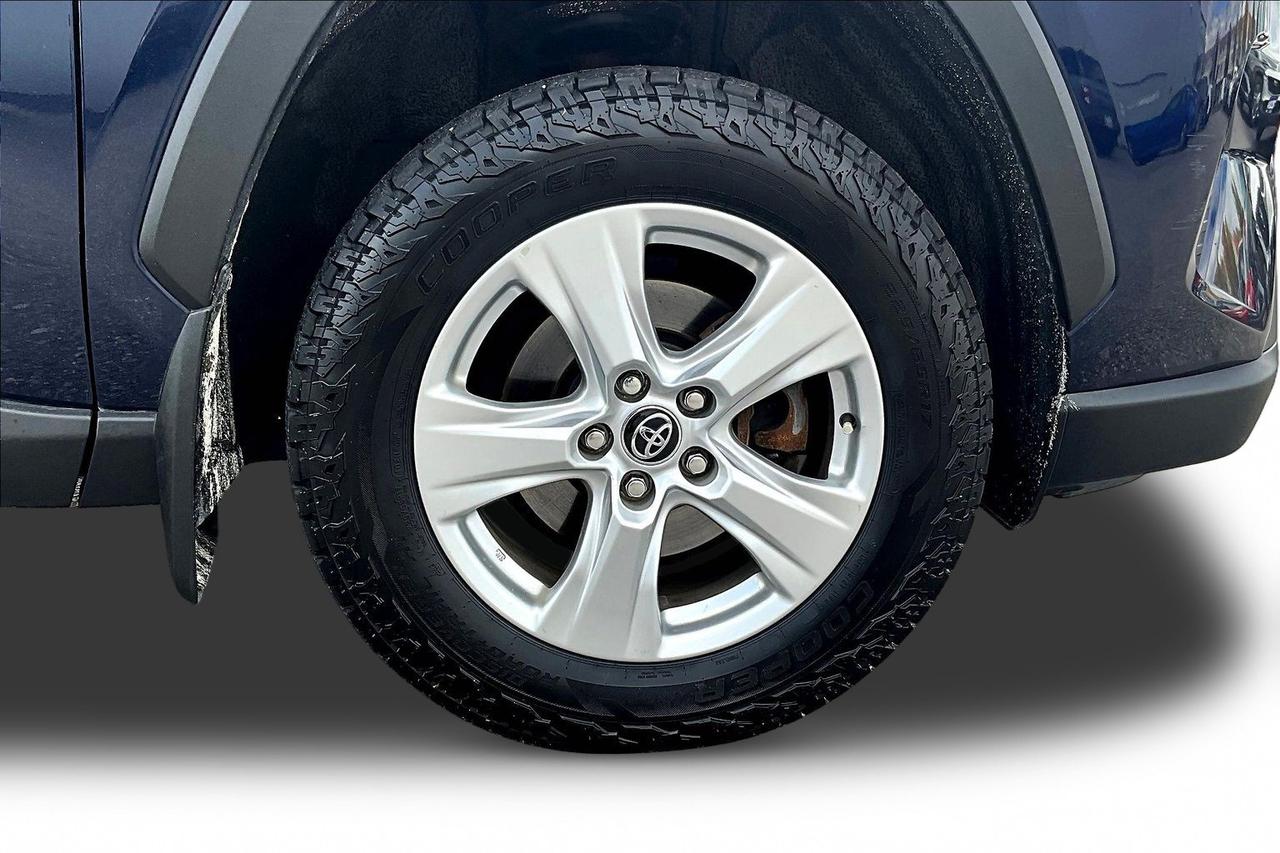 2020 Toyota RAV4 | AWD | Heated Seats | Heated Wheel | Sunroof Photo