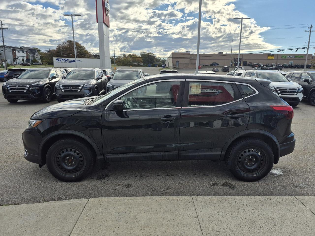 2017 Nissan Qashqai SV AS IS Photo