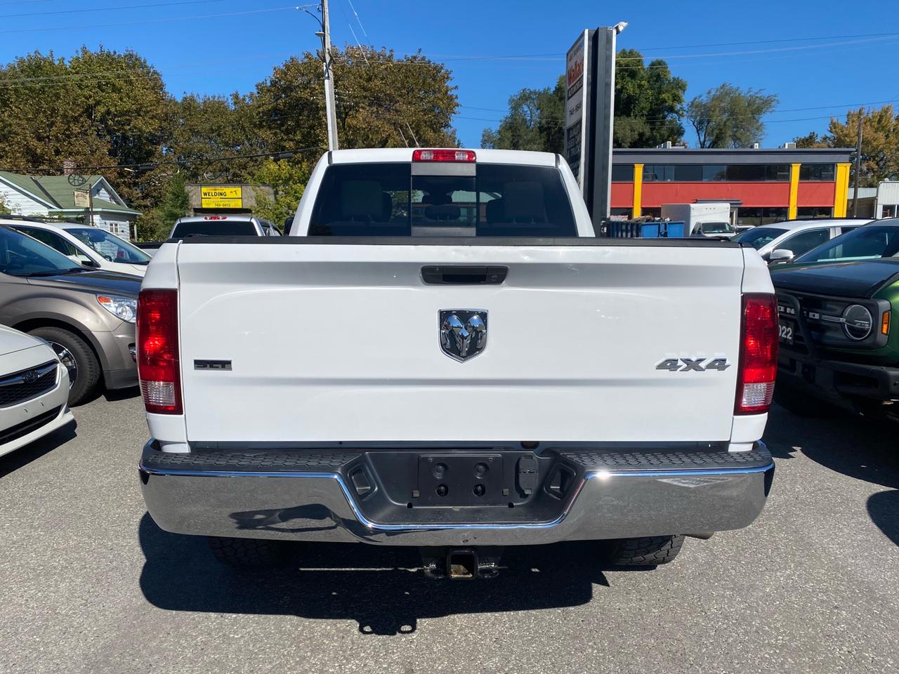 2018 RAM 2500 SLT | Crew Cab | 4X4 | Sunroof | Cummins Diesel Photo