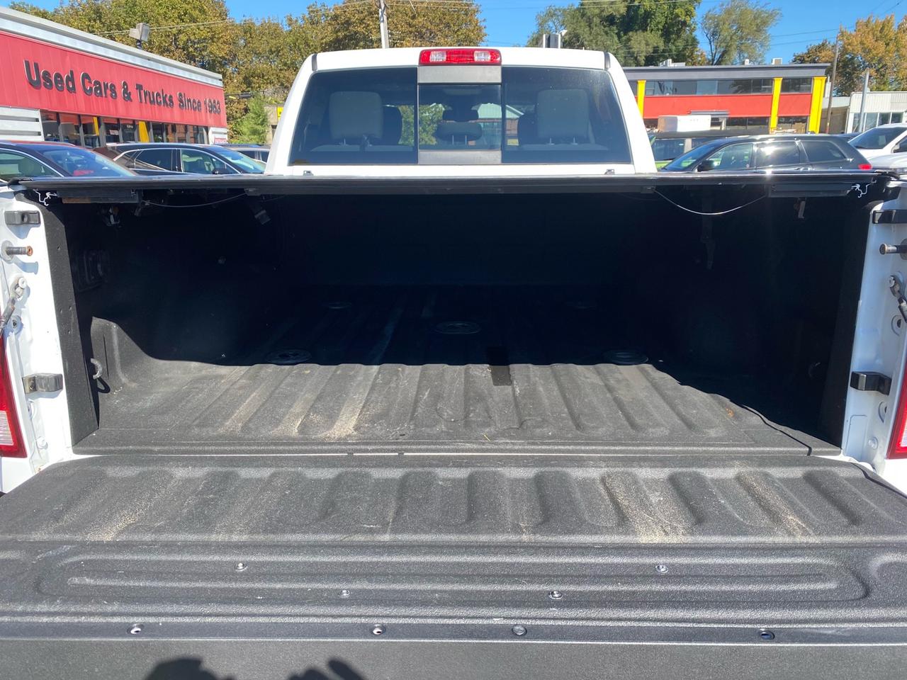 2018 RAM 2500 SLT | Crew Cab | 4X4 | Sunroof | Cummins Diesel Photo