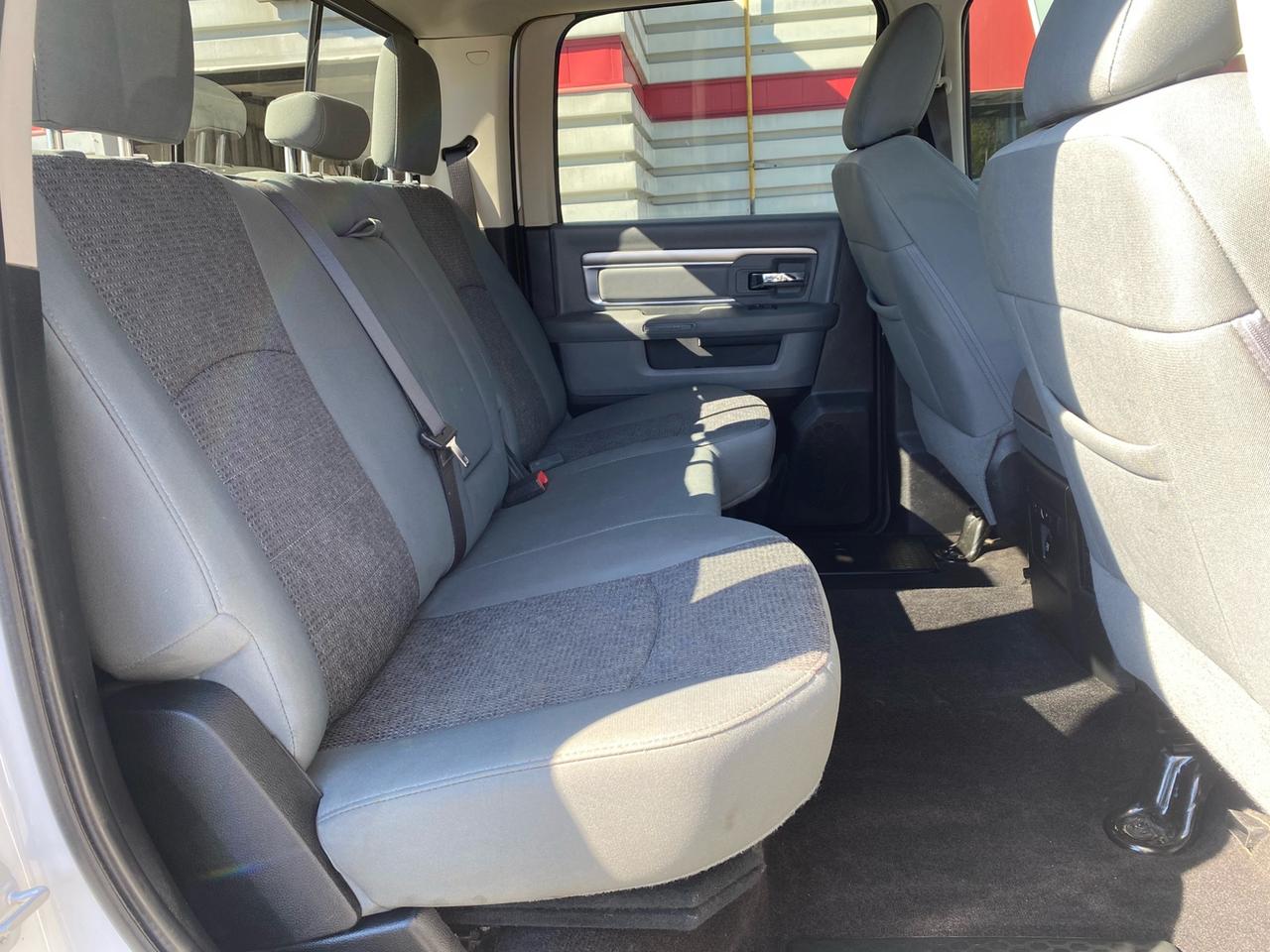 2018 RAM 2500 SLT | Crew Cab | 4X4 | Sunroof | Cummins Diesel Photo