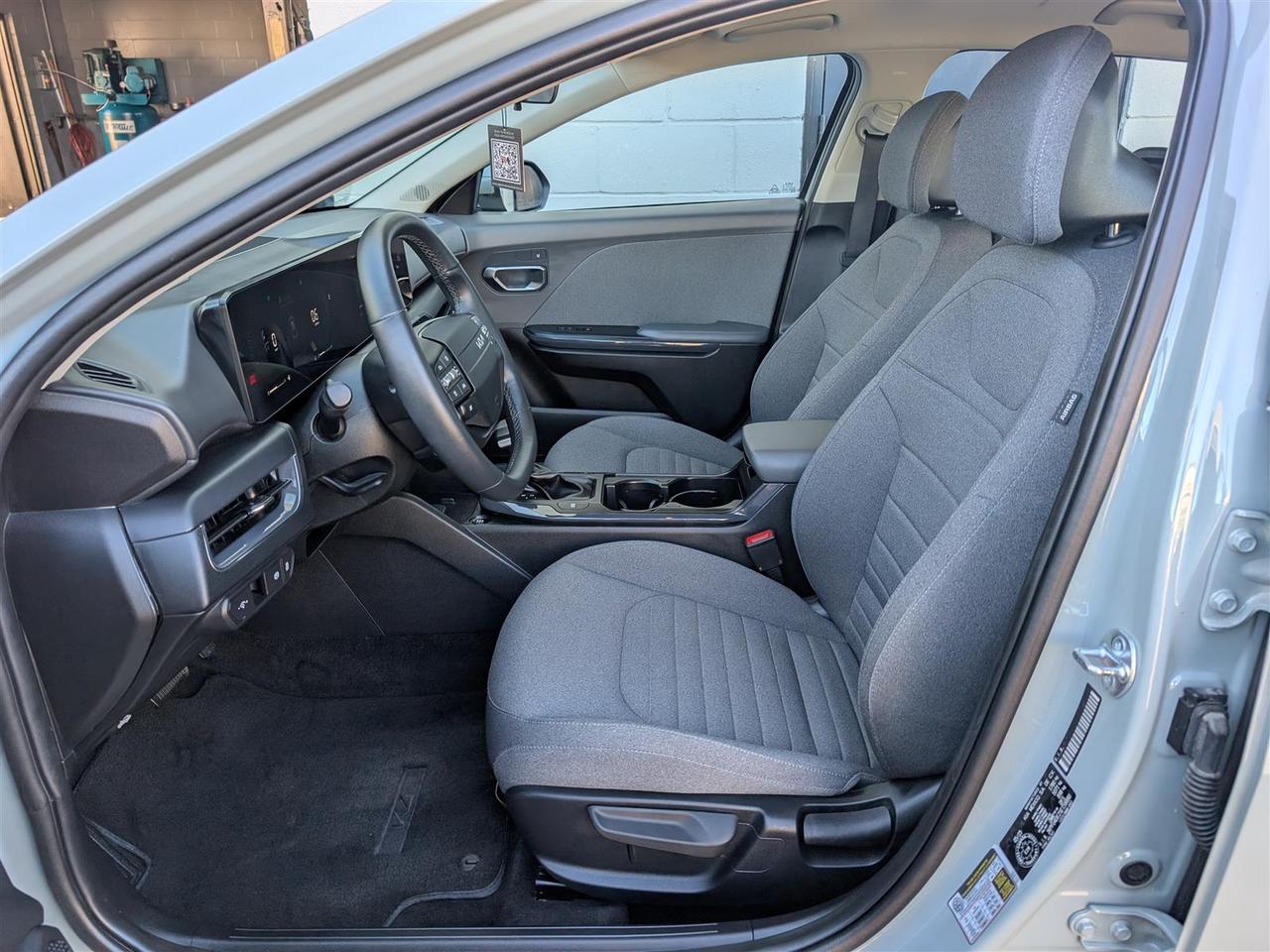 2025 Kia K4 EX - REV CAM - HTD SEATS - TECH FEATS Photo