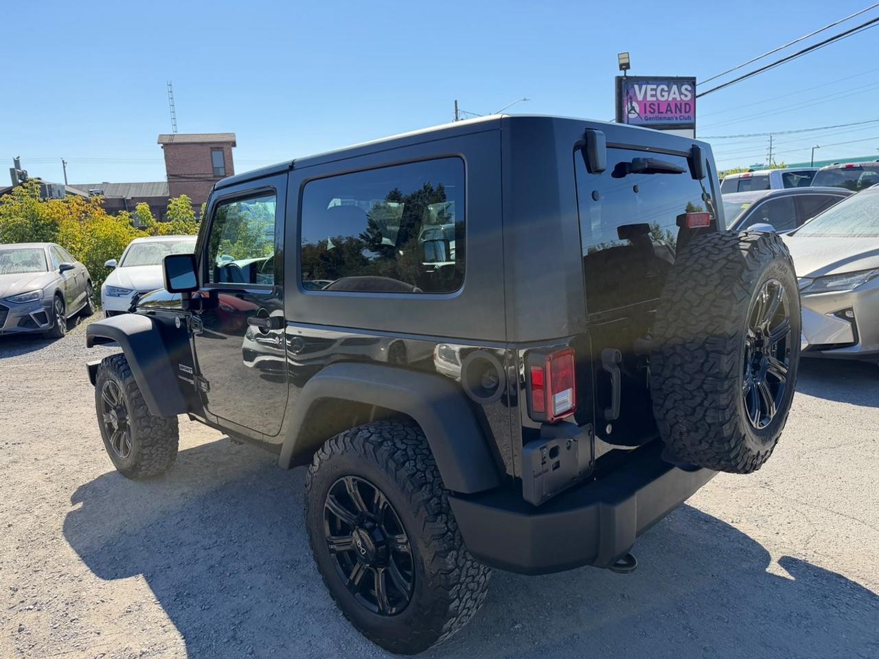2018 Jeep Wrangler SPORT Photo3