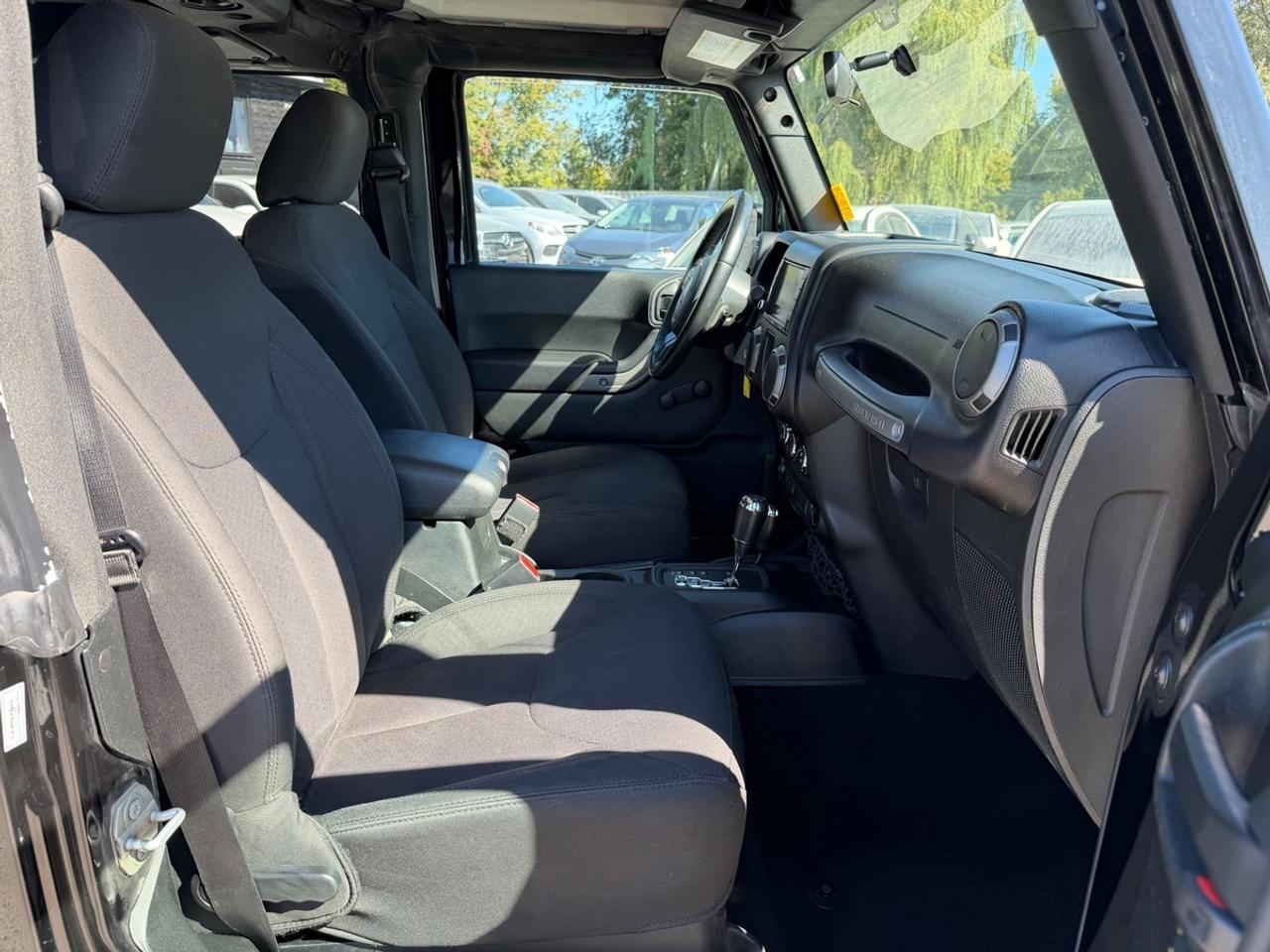2018 Jeep Wrangler SPORT Photo