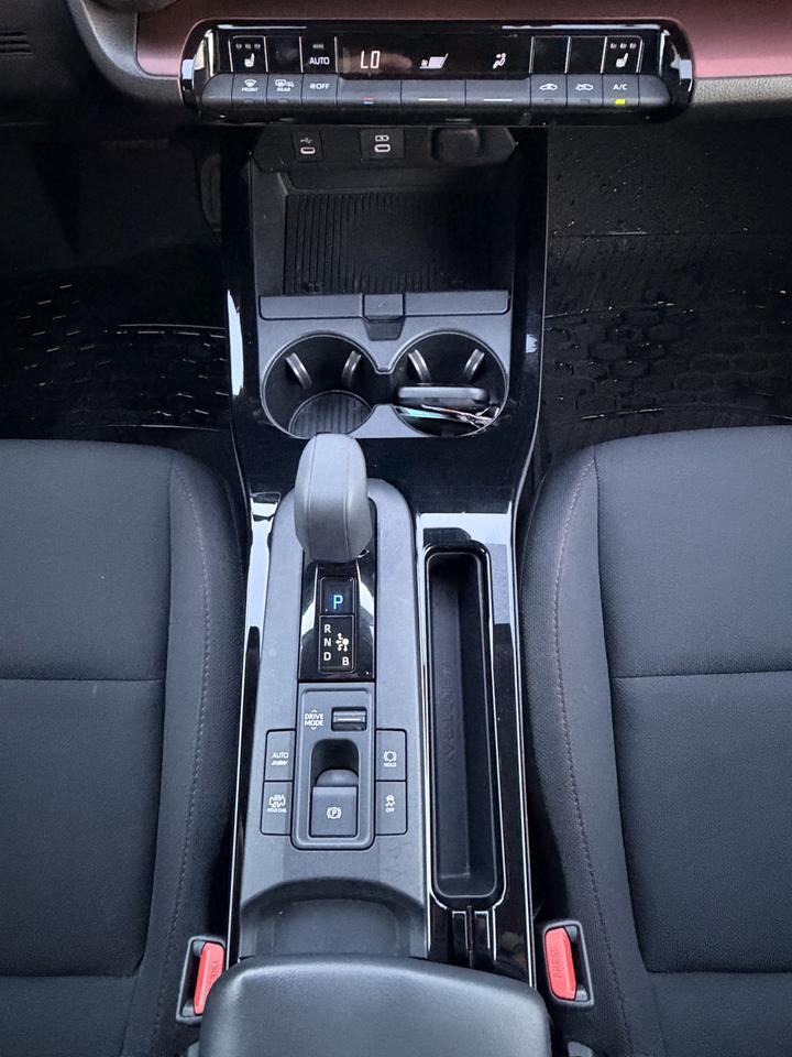 2023 Toyota Prius Prime SE Photo