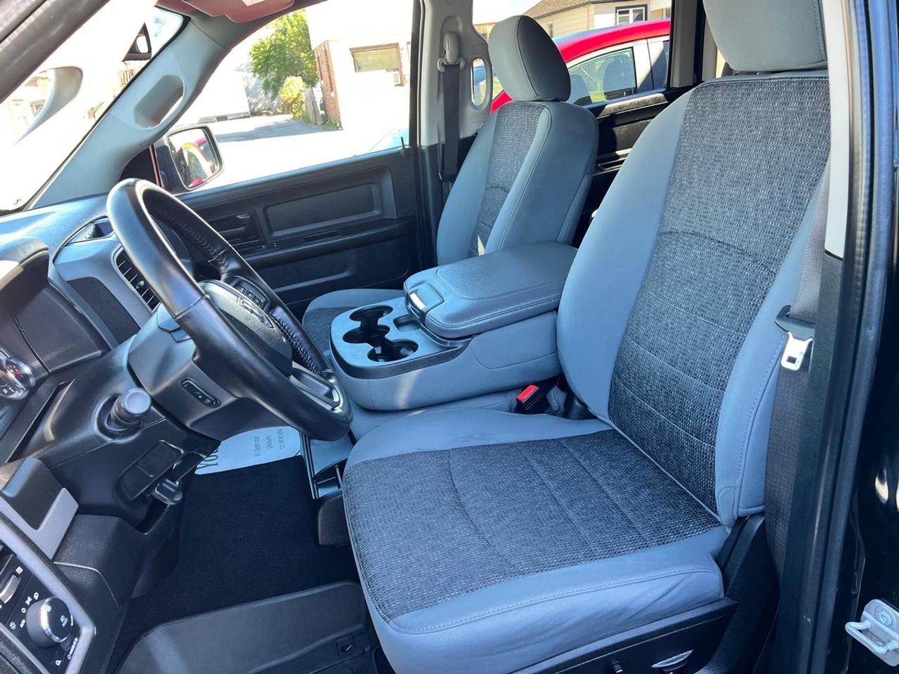 2020 RAM 1500 Classic EXPRESS Photo