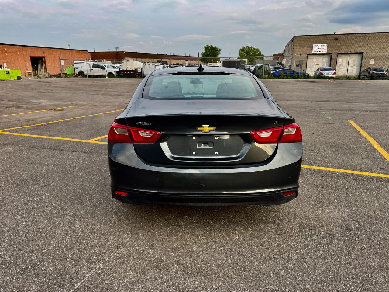2017 Chevrolet Malibu LT Photo
