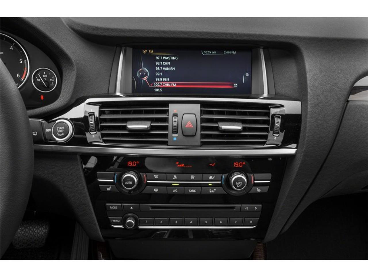 2015 BMW X3 xDrive28i Photo
