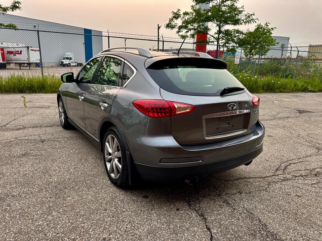 2015 Infiniti QX50  Photo