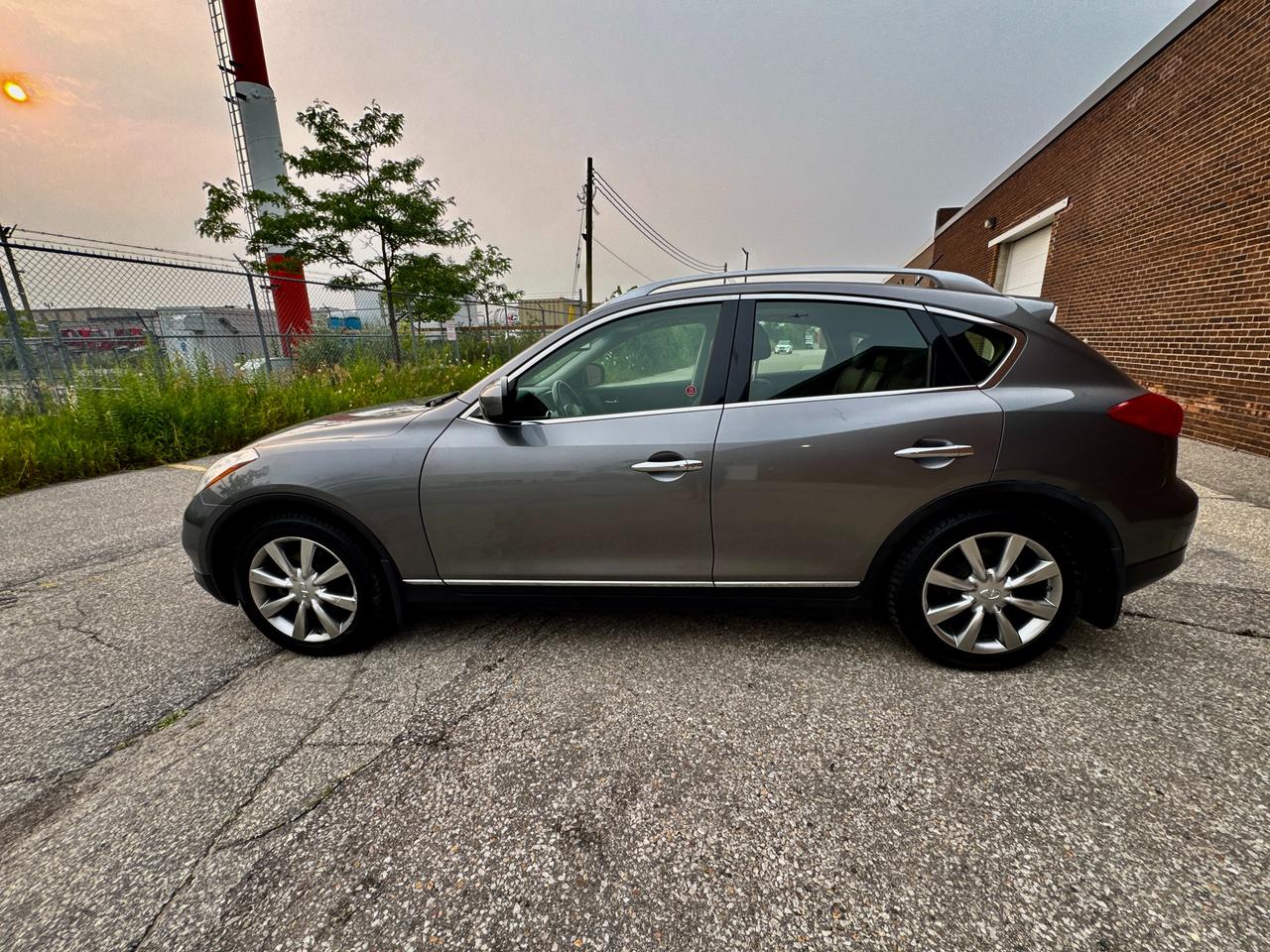 2015 Infiniti QX50  Photo