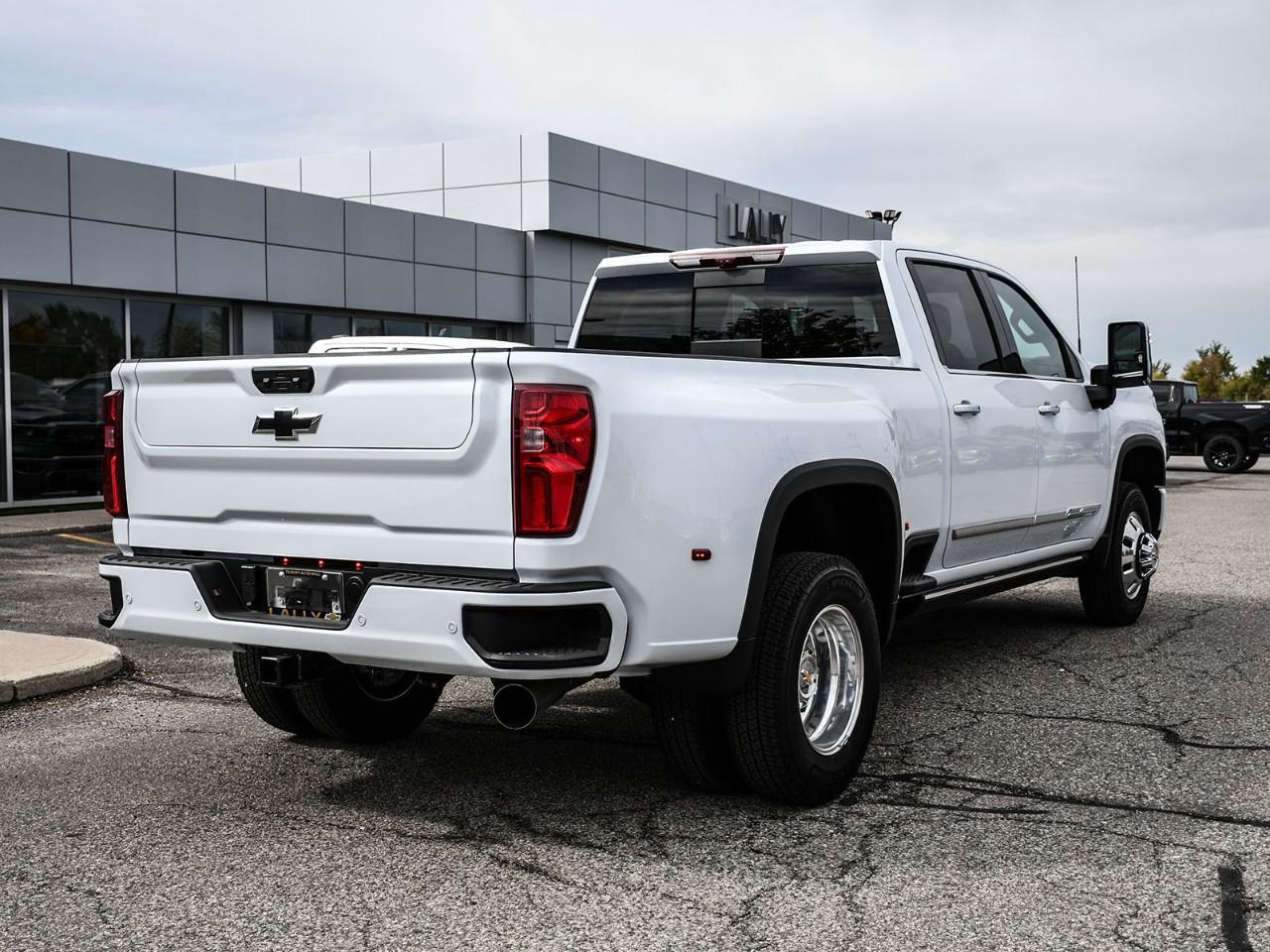2026 Chevrolet Silverado 3500HD High Country Photo