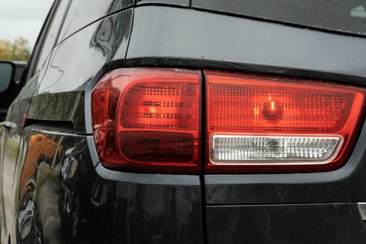 2018 Kia Sedona L FWD Photo