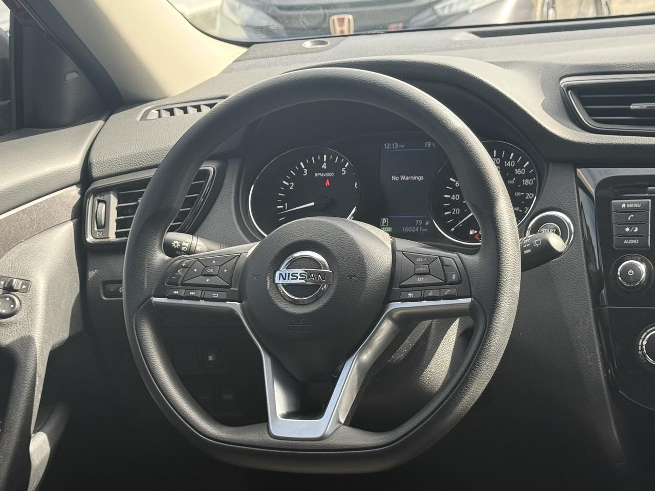 2019 Nissan Rogue SV Photo