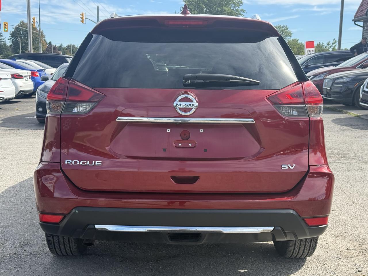 2019 Nissan Rogue SV Photo