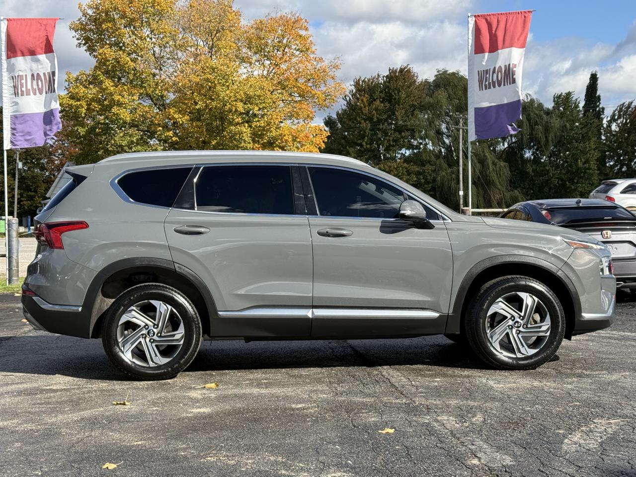 2021 Hyundai Santa Fe Preferred AWD Photo1