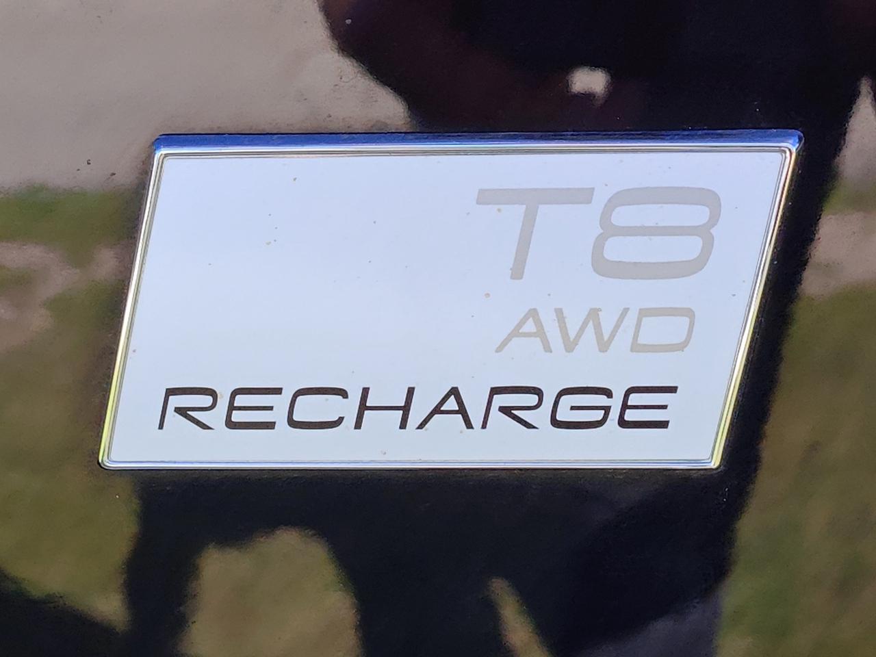 2021 Volvo XC60 T8 RECHARGE INSCRIPTION Expression Photo