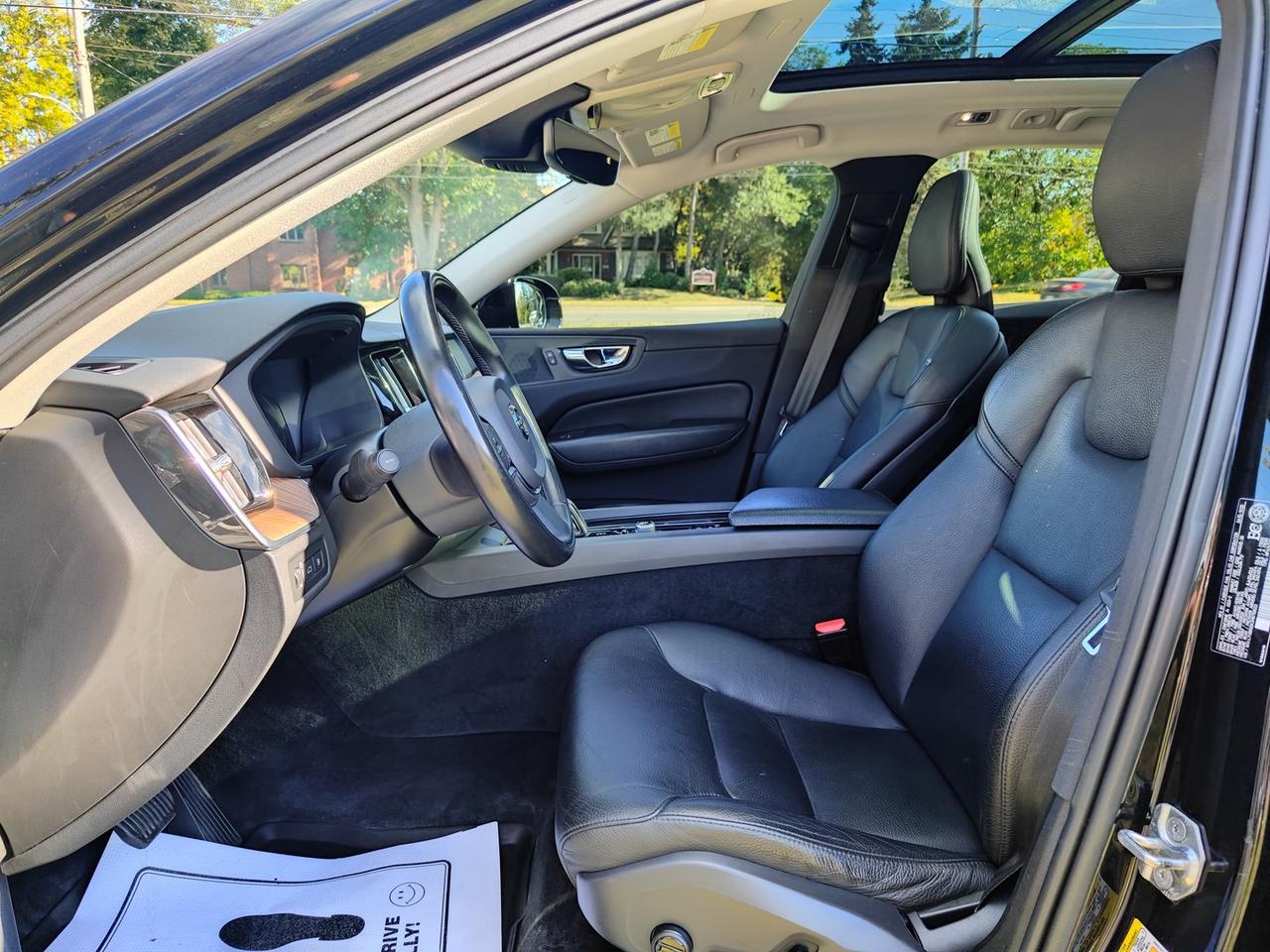 2021 Volvo XC60 T8 RECHARGE INSCRIPTION Expression Photo