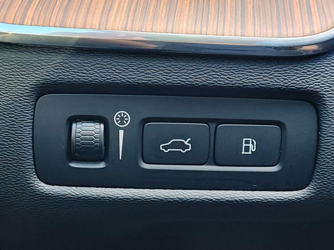 2021 Volvo XC60 T8 RECHARGE INSCRIPTION Expression Photo