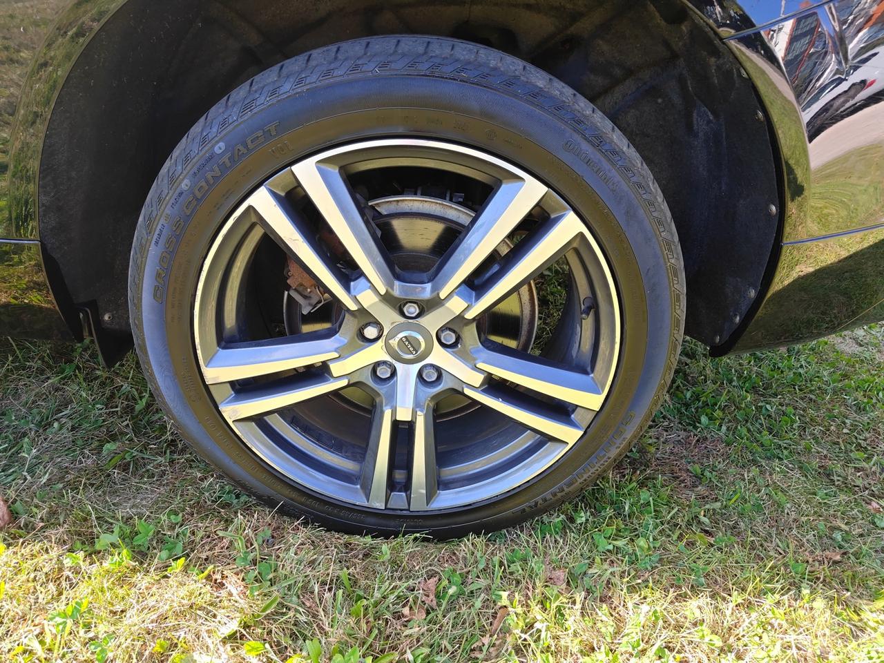 2021 Volvo XC60 T8 RECHARGE INSCRIPTION Expression Photo