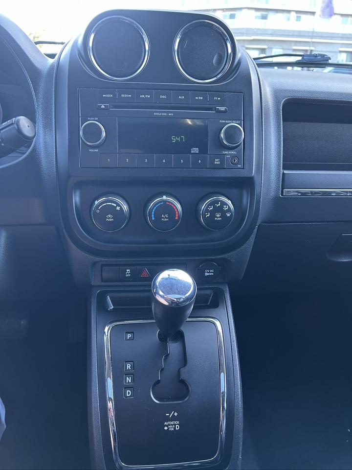 2010 Jeep Compass North Edition Photo
