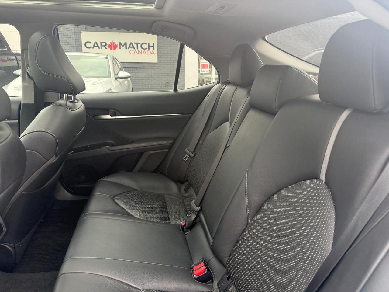 2019 Toyota Camry XSE / LEATHER / PANO ROOF / HTD SEATS / BLINDSPOT Photo