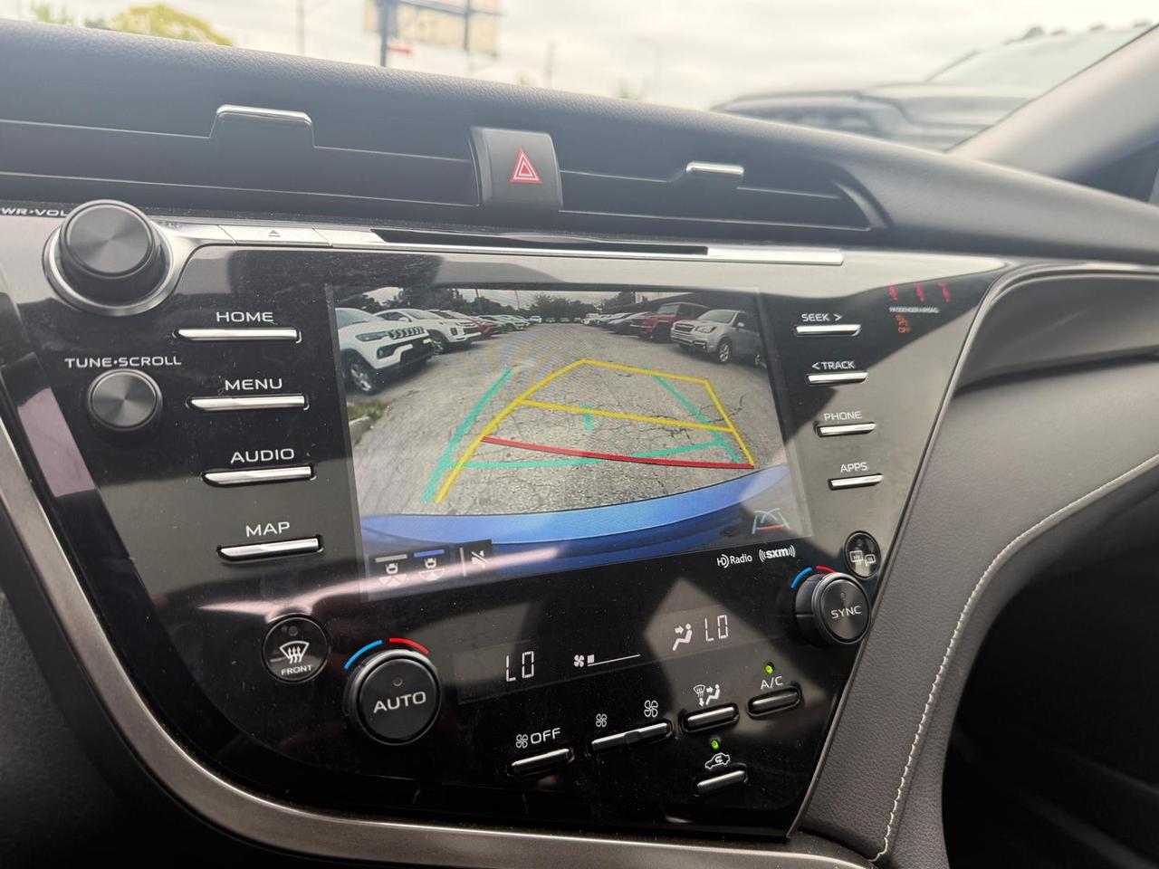 2019 Toyota Camry XSE / LEATHER / PANO ROOF / HTD SEATS / BLINDSPOT Photo