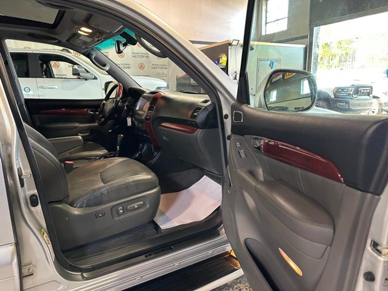 2009 Lexus GX 470 MARKLEVINSON SOUND | SUNROOF | 4X4 | WOODGRAINTRIM Photo
