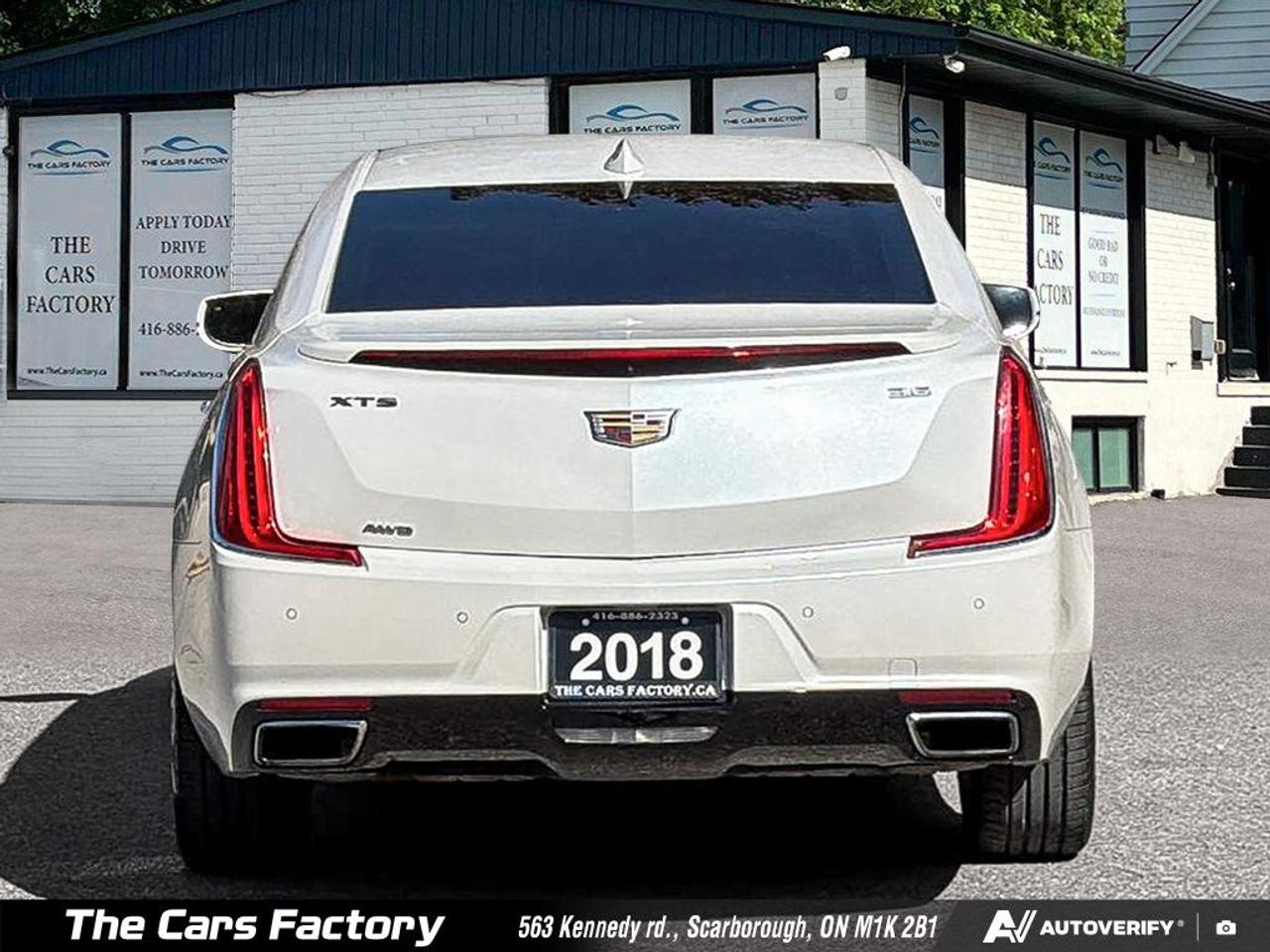2018 Cadillac XTS Luxury AWD Only 078,292KM Apple Carplay Mint! Photo