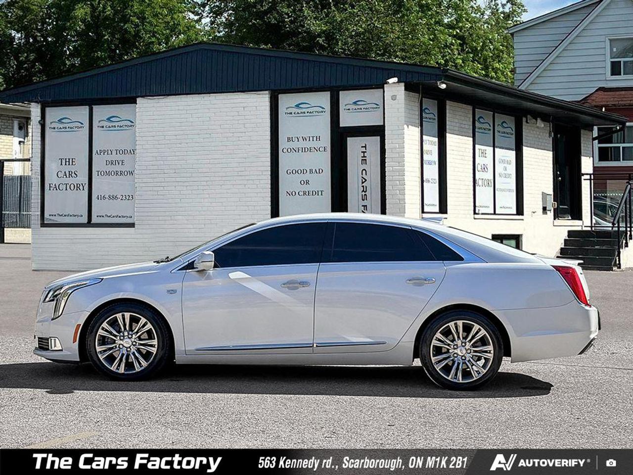 2018 Cadillac XTS Luxury AWD Only 078,292KM Apple Carplay Mint! Photo