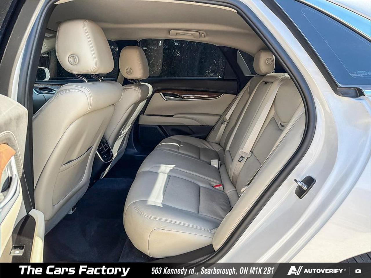 2018 Cadillac XTS Luxury AWD Only 078,292KM Apple Carplay Mint! Photo