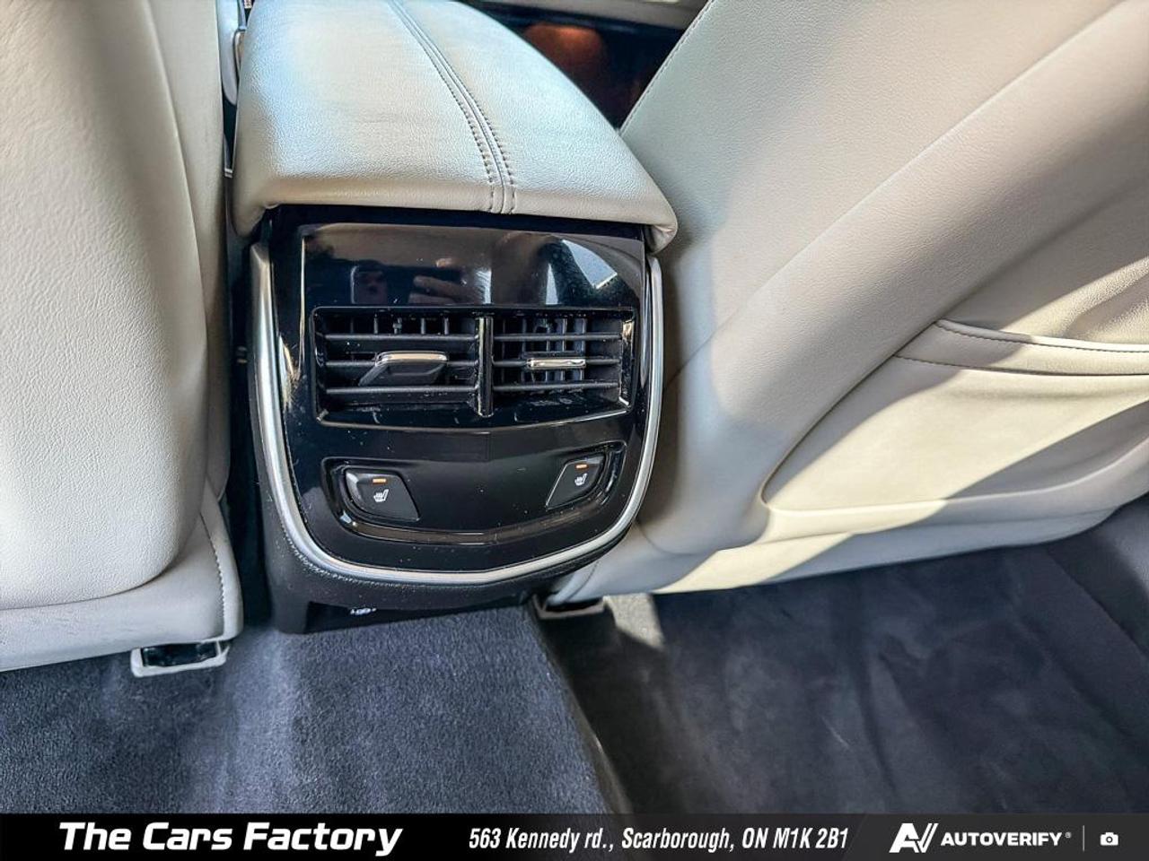 2018 Cadillac XTS Luxury AWD Only 078,292KM Apple Carplay Mint! Photo