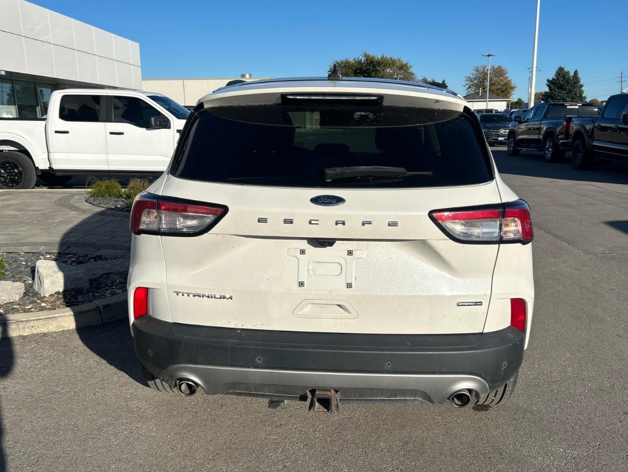 2022 Ford Escape Titanium Hybrid AWD Photo