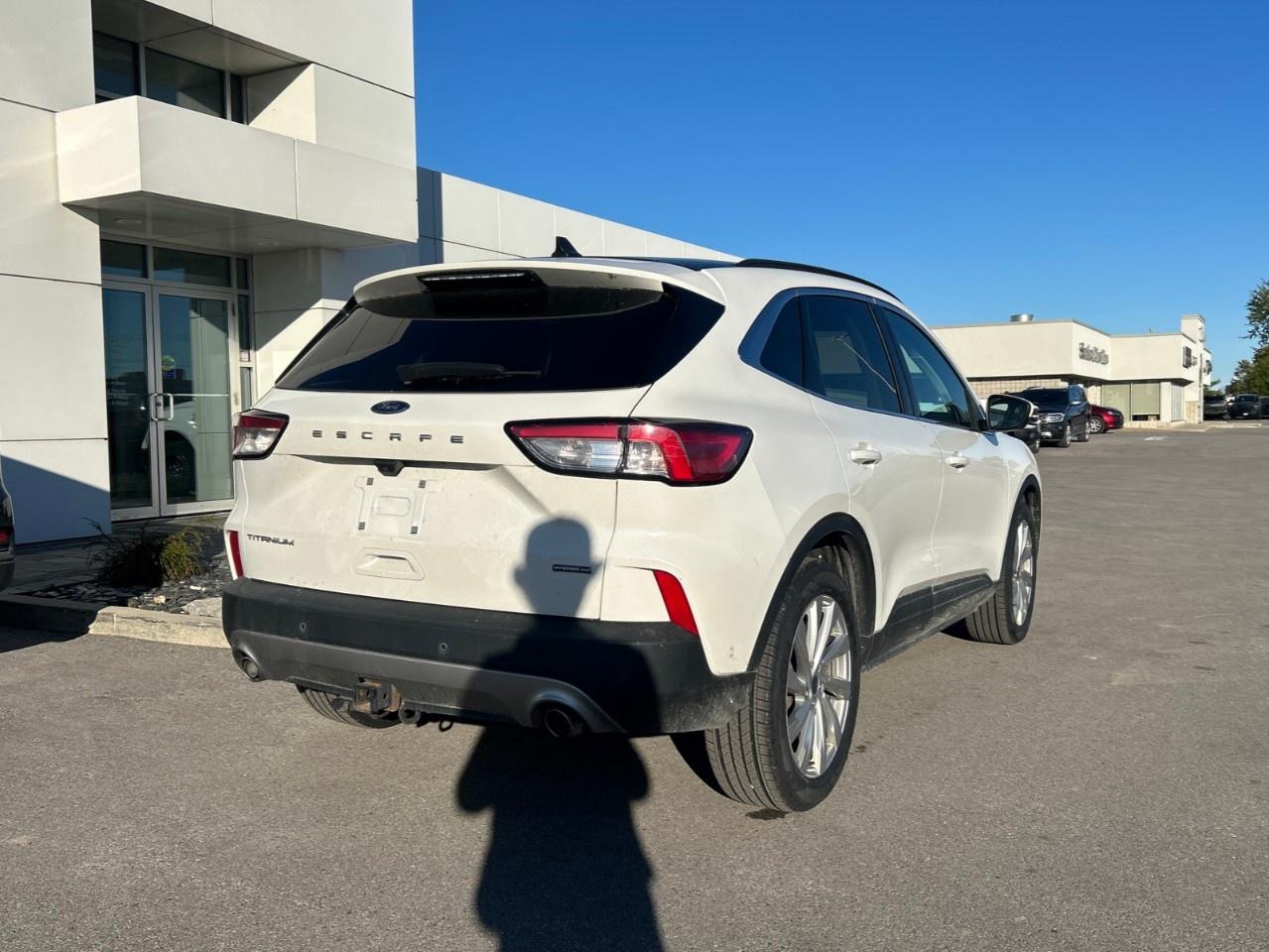 2022 Ford Escape Titanium Hybrid AWD Photo